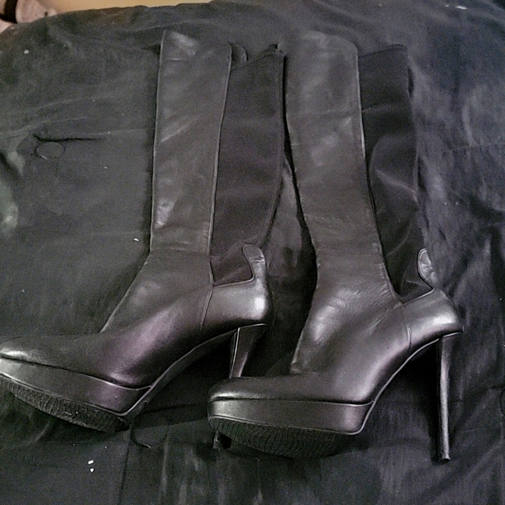 High heel boots